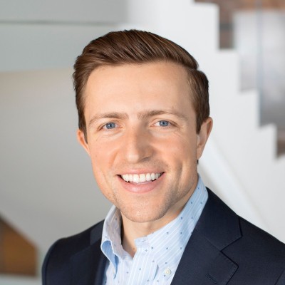 Darren Cole headshot